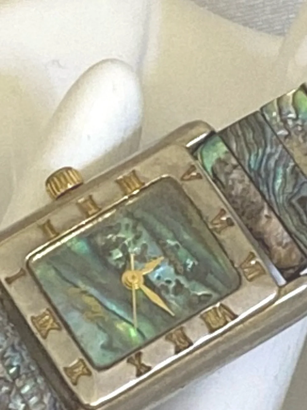 Vintage 80s Ling Genuine Abalone Shell Bracelet Watch Hong Kong Stretch Band